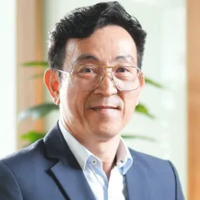 Mr KC Lau_1000x1000